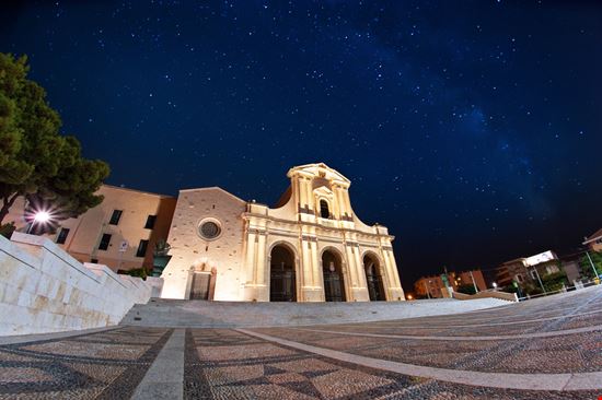 Chiesa di Bonaria Chiesa di Bonaria Stefano Garau - Shutterstock.com 