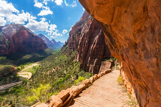 Zion National Park Zion National Park Calin Tatu - Shutterstock.com 