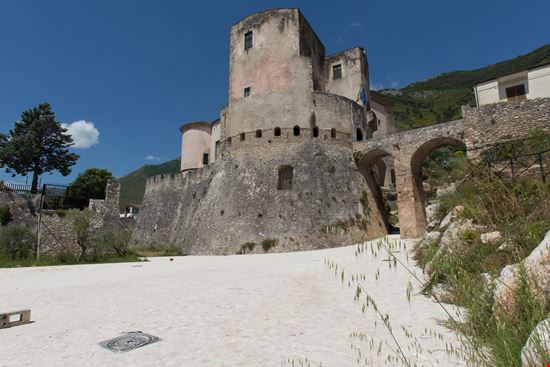 Castello pandone Castello pandone giannimania - Istockphoto.com 