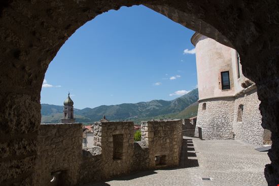 Castello pandone Castello pandone giannimania - Istockphoto.com 