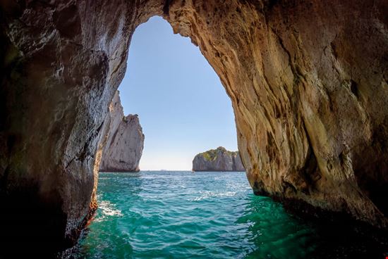 Grotta Azzurra Grotta Azzurra Tania Zbrodko - Shutterstock.com 