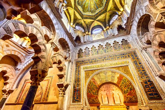 Mezquita Mezquita cge2010 / Shutterstock.com 