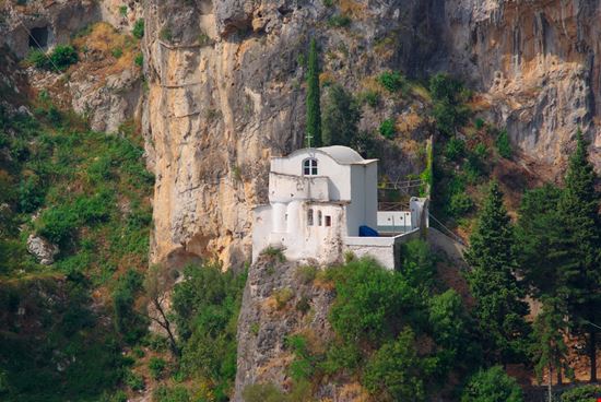 La Chiesa di Santa Maria del Bando, la chiesa nella roccia di Atrani