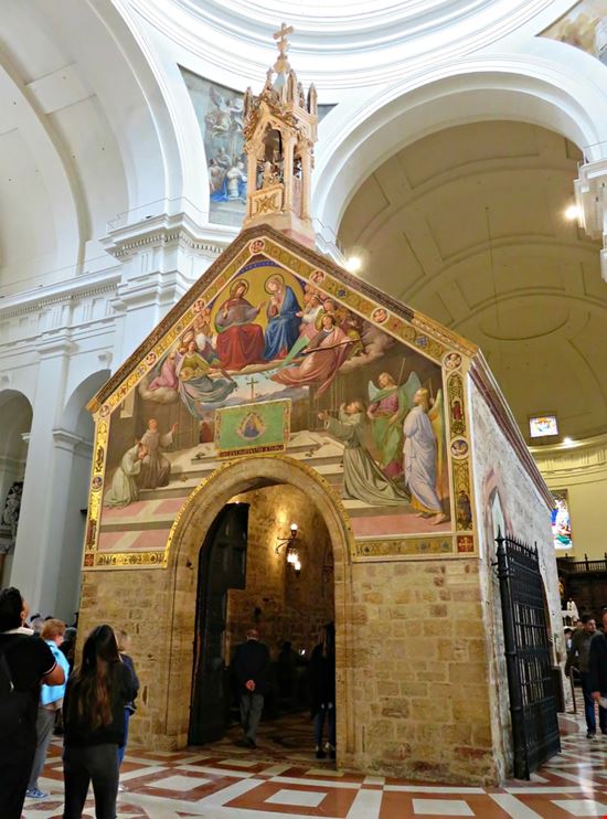 Assisi Porziuncola Sonia Alves-Polidori / Shutterstock.com 
