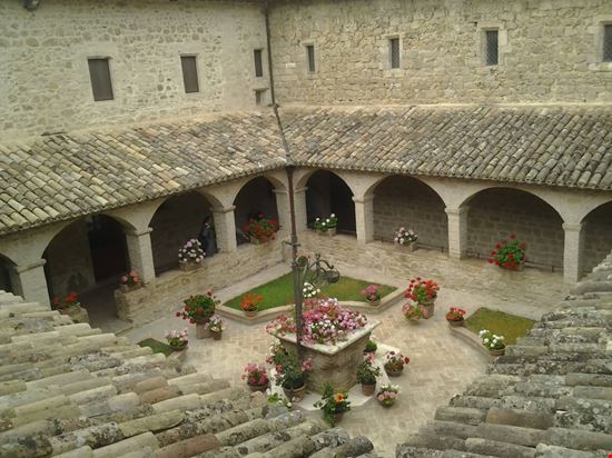 Assisi San Damiano Photo Explora / Shutterstock.com 