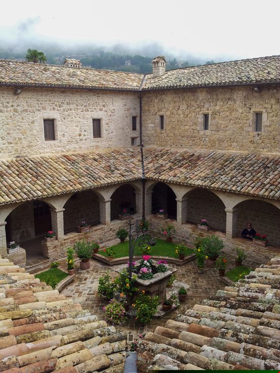 Assisi San Damiano better world_10 - Shutterstock.com 
