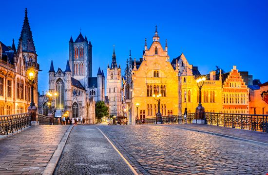 Gand Gand cge2010 - Shutterstock.com 