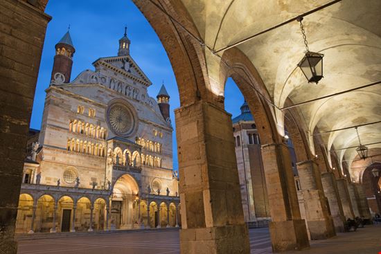 Cremona Cremona Renata Sedmakova - Shutterstock.com 