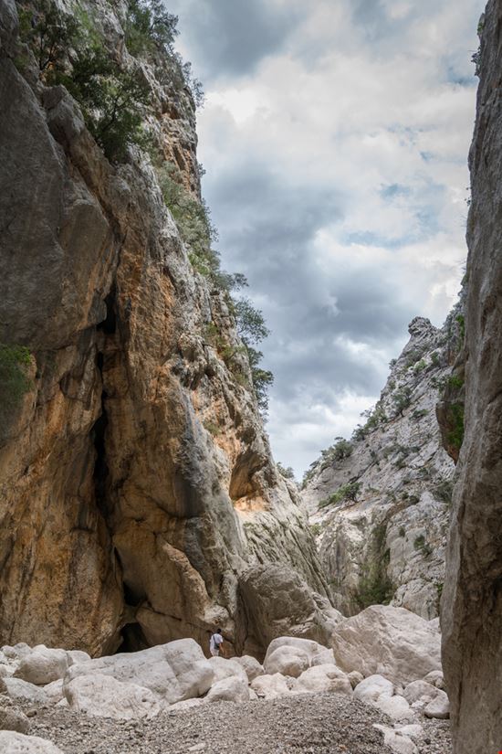 Su Gorroppu Su Gorroppu Gus Martinie - Shutterstock.com 