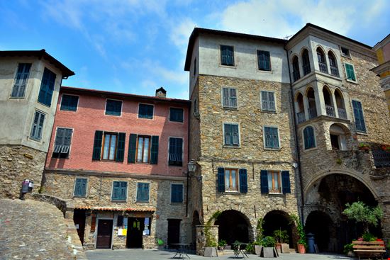 Apricale Apricale Istock.com 
