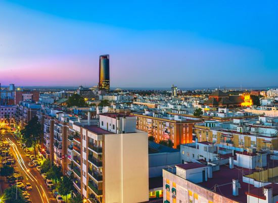 Triana Triana Shootdiem - Shutterstock.com 