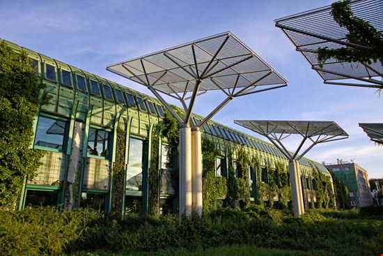 Tetto Giardino della Biblioteca dell’Università di Varsavia Tetto Giardino della Biblioteca dell’Università di Varsavia katatonia82 - Shutterstock.com 