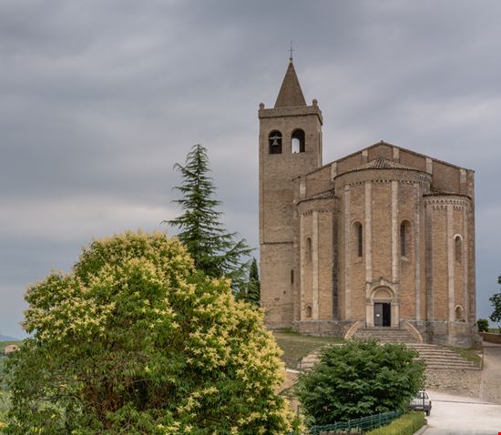 Chiesa di Santa Maria della Rocca Chiesa di Santa Maria della Rocca lorenza62 - Shutterstock.com 