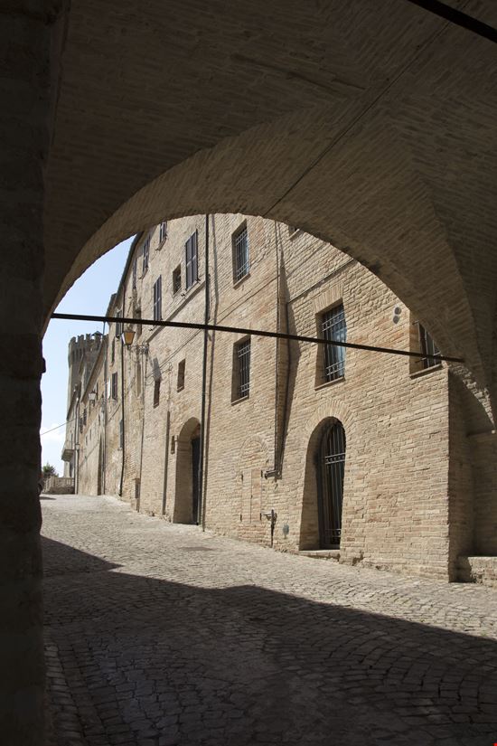 Moresco Il borgo di Moresco stock.adobe.com 