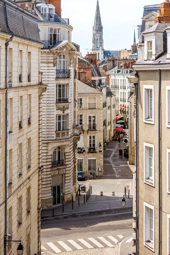 Nantes Nantes RossHelen - Shutterstock.com 