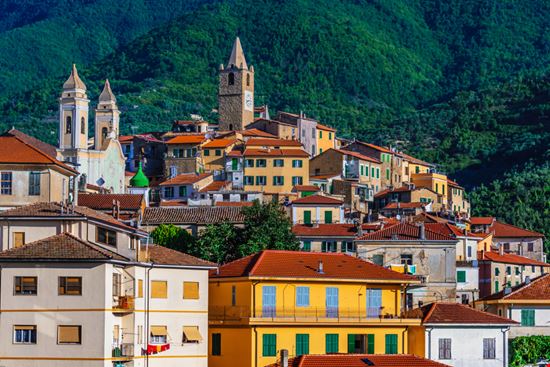 Ceriana Scatti e scorci del borgo monticello - Shutterstock.com 