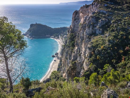 Baia dei Saraceni Scatti della baia Luca Rei - Shutterstock.com 