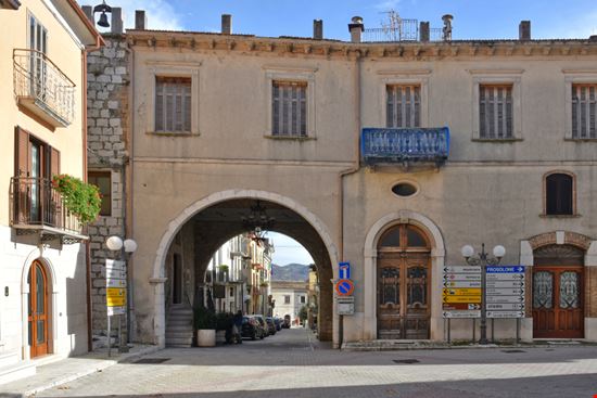 Civitanova del Sannio Angoli, strade e case del borgo Giambattista Lazazzera / Shutterstock.com 