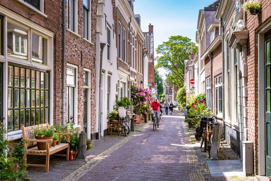 Haarlem La città sui canali a due passi da Amsterdam INTREEGUE Photography / Shutterstock.com 
