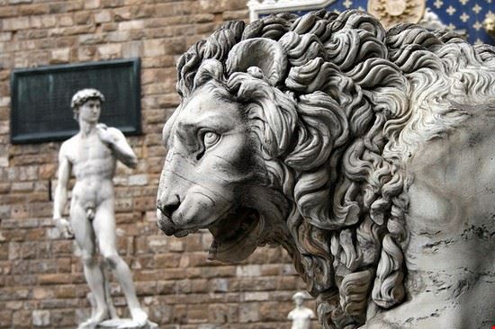 Statue of David Florence echiner1 - Creative commons echiner1