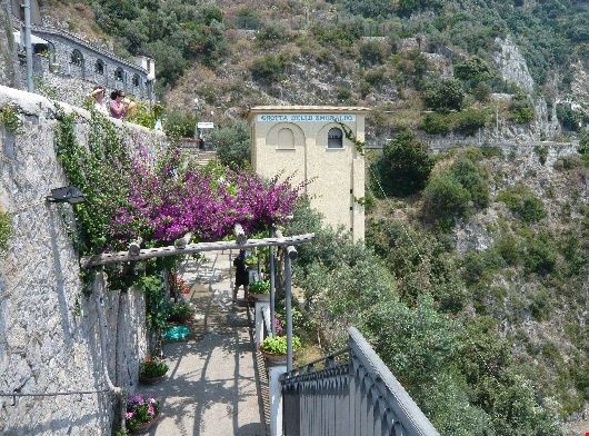 Grotta dello Smeraldo ingresso da dove si prende l'ascensore  