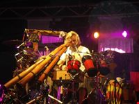 il bravissimo artista xavier rudd in concerto cairns