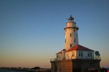 chicago chicago harbor lighthouse
