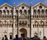 ferrara facciata della cattedrale di san giorgio ferrara facciata della cattedrale di san giorgio