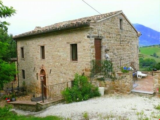  Esiste un luogo solitario e silenzioso dove poter osservare se stessi  