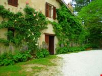 La casa vestita di fiori