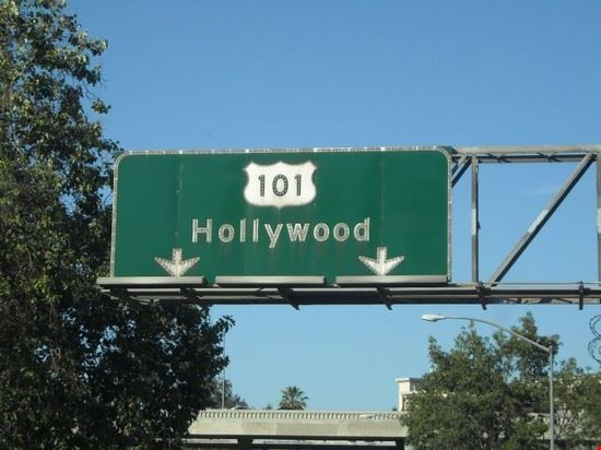  Hollywood  