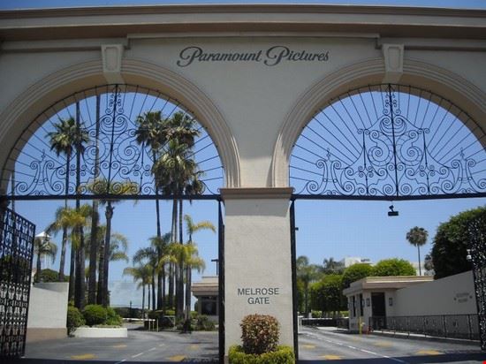  Hollywood  