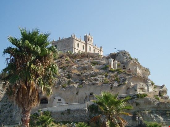 Chiesa di Santa Maria dell'Isola Tropea  