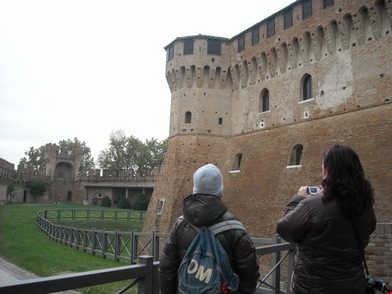 Castello Il castello di Gradara a Pesaro Urbino  