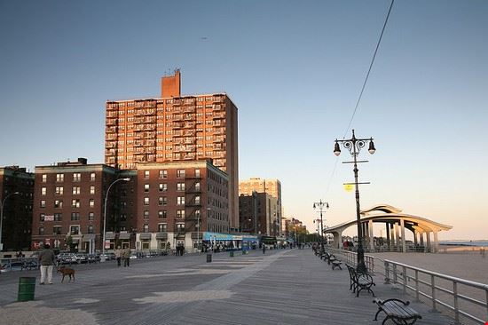 Brighton Beach New York Creative Commons - Daniel Schwen Creative Commons