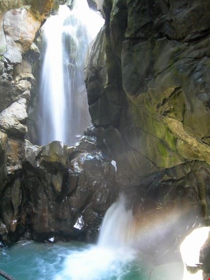  Cascata lungo la strada per Cervinia  