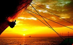 cuxhaven sonnenaufgang vor der elbe