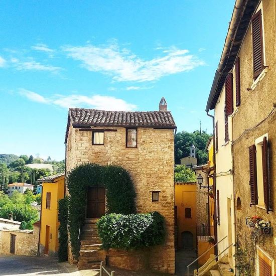 angoli del centro storico Pergola  
