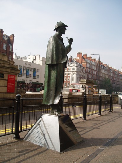 Statua di Sherlock Holmes