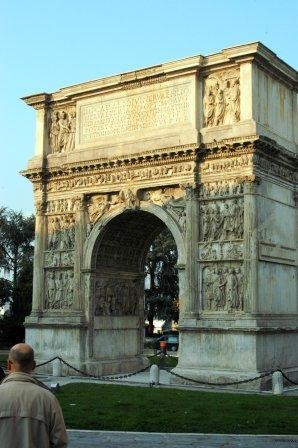 Arco di Traiano