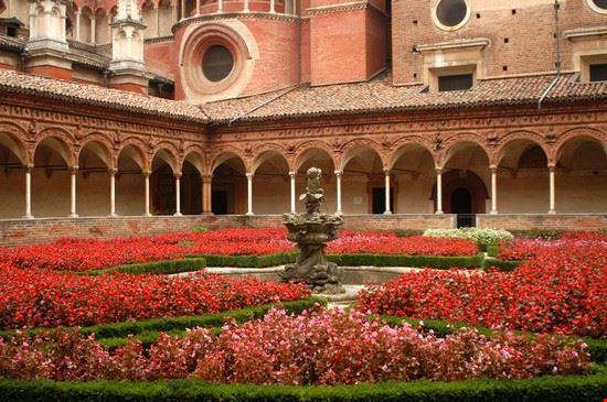 Certosa una cortile interno della Certosa  