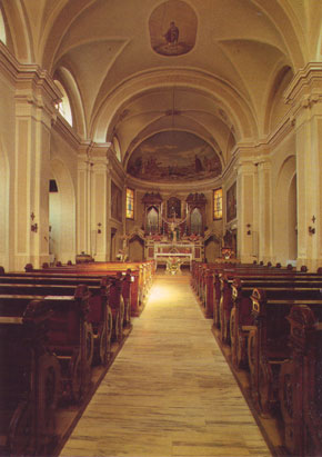 La navata centrale della chiesa di S. Agata (sec. XVI) 