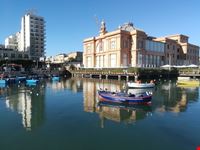 Bari allo specchio