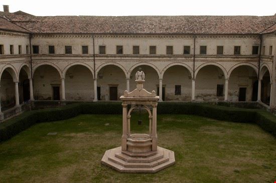  Padua  