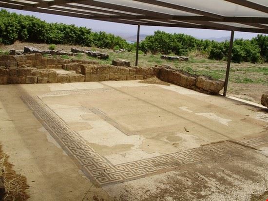  Particolare di un pavimento in mosaico a Morgantina  