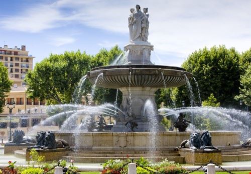  Aix-en-Provence PHB.cz (Richard Semik) - www.shutterstock.com PHB.cz (Richard Semik)