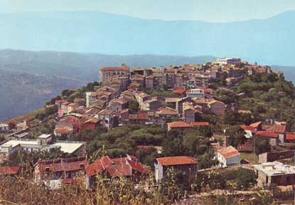 Veduta dall'alto del paese
