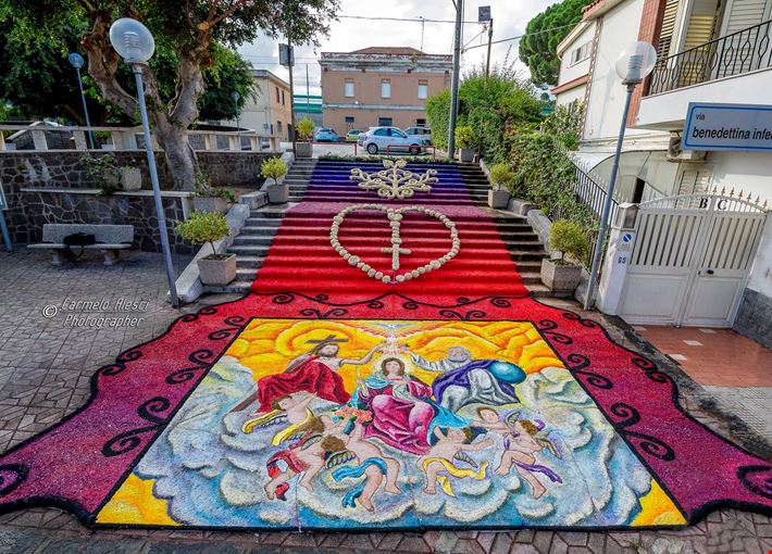 infiorata scalinata Terme Vigliatore 2018 infiorata scalinata Terme Vigliatore 2018