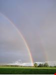 pavia regenbogen ueber den reisfeldern pavias