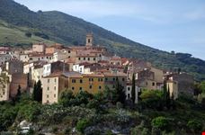 La piccola città di Rio nell'Elba